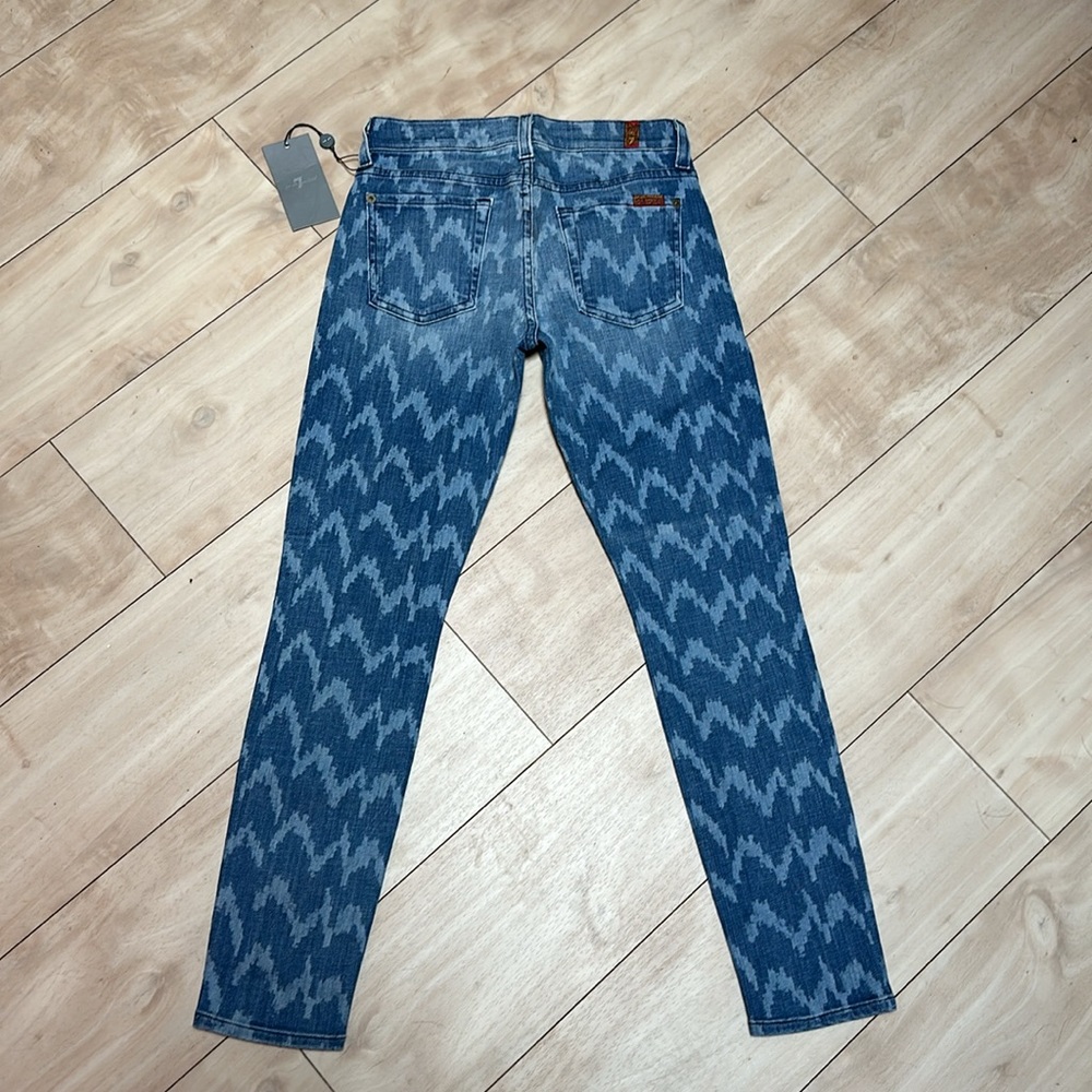 ❤️7  For All Mankind 💙Chevron Cropped Jeans NWT! Size 25 - Picture 14 of 17